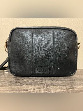 Pom Pom London Black Pebbled Leather City Bag